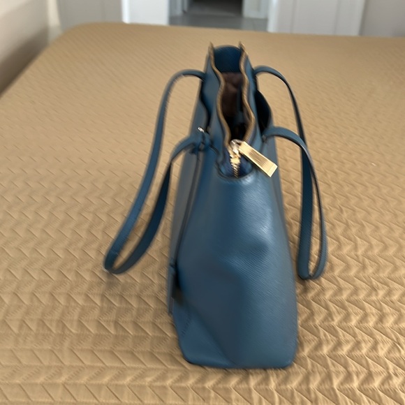 Large Michael Kors Blue Bag - Picture 5 of 8